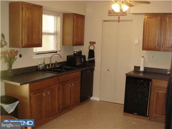 6 Centennial Road Sicklerville, NJ 08081 - Photo 6 of 12 Kitchen