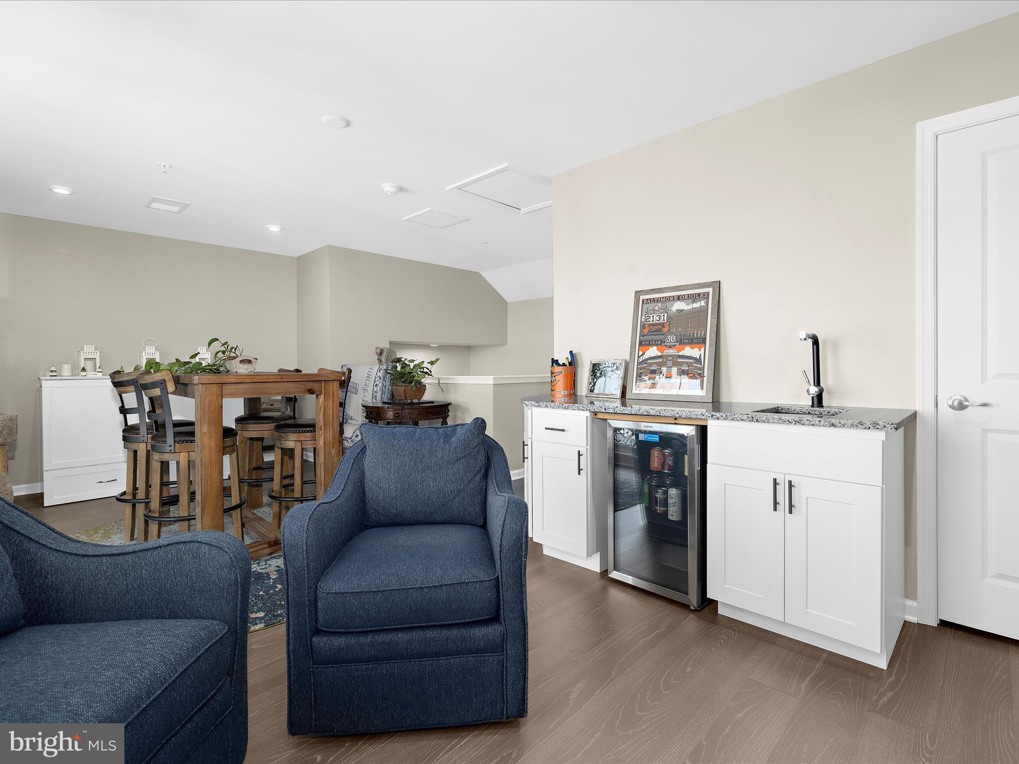 3100 Shaws Road Edgemere, MD 21219 - Photo 45 of 88 a living room with furniture and kitchen view