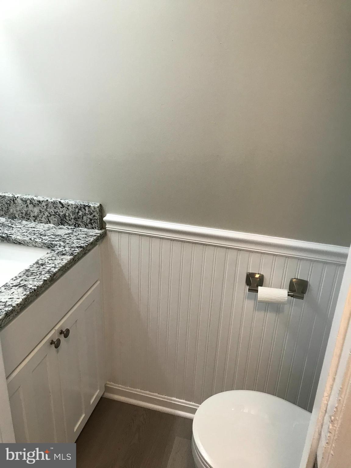 6937 Villa-Del-Rey Court Springfield, VA 22150 - Photo 11 of 23 POWDER ROOM