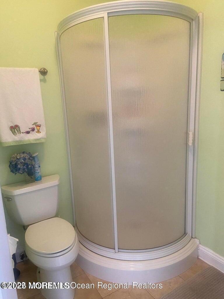 1712 Rue Mirador Point Pleasant, NJ 08742 - Photo 16 of 29 fIRST FLOOR FULL BATH