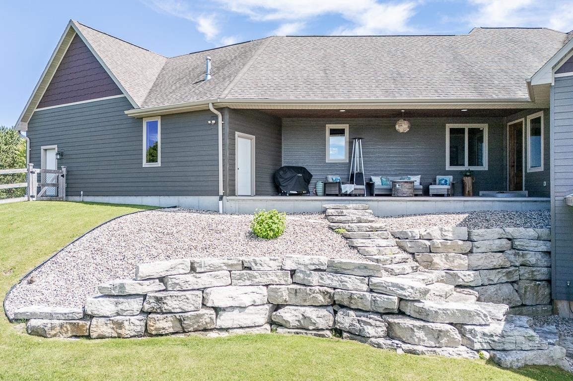 E9588 Mulroy Road New London, WI 54961 - Photo 61 of 85