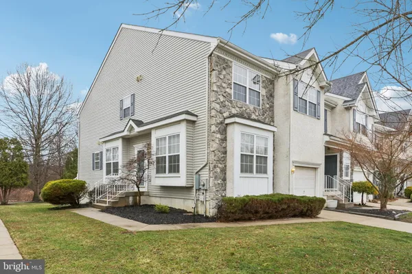 $525,000 | 78 Chapel Hill Road, Mount Laurel, NJ 08054