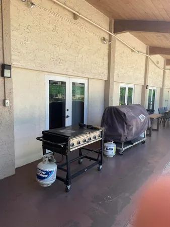 $1,700 | 701 Lori Drive, Unit 204, Palm Springs, FL 33461