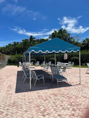 $1,700 | 701 Lori Drive, Unit 204, Palm Springs, FL 33461