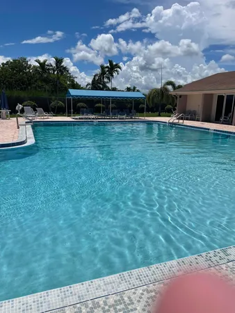 $1,700 | 701 Lori Drive, Unit 204, Palm Springs, FL 33461