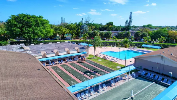 $1,700 | 701 Lori Drive, Unit 204, Palm Springs, FL 33461