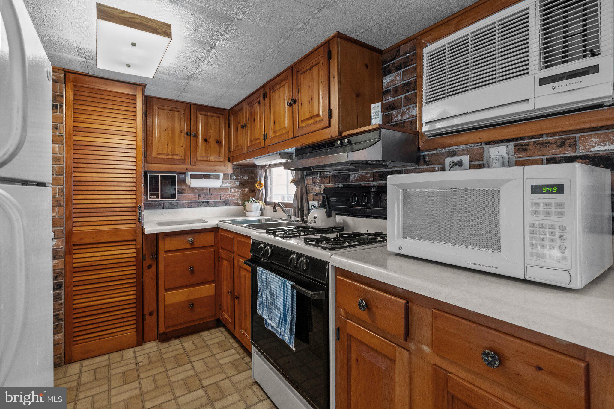 1302 Gibson Road, Unit 58 Bensalem, PA 19020 - Photo 8 of 20 Gallery Image 8