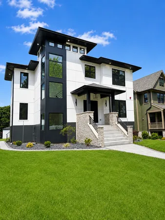 $2,250,000 | 704 Monroe Avenue, River Forest, IL 60305