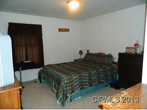 1113 West Riga Avenue Marion, IN 46952 - Photo 6 of 9 Gallery Image 6