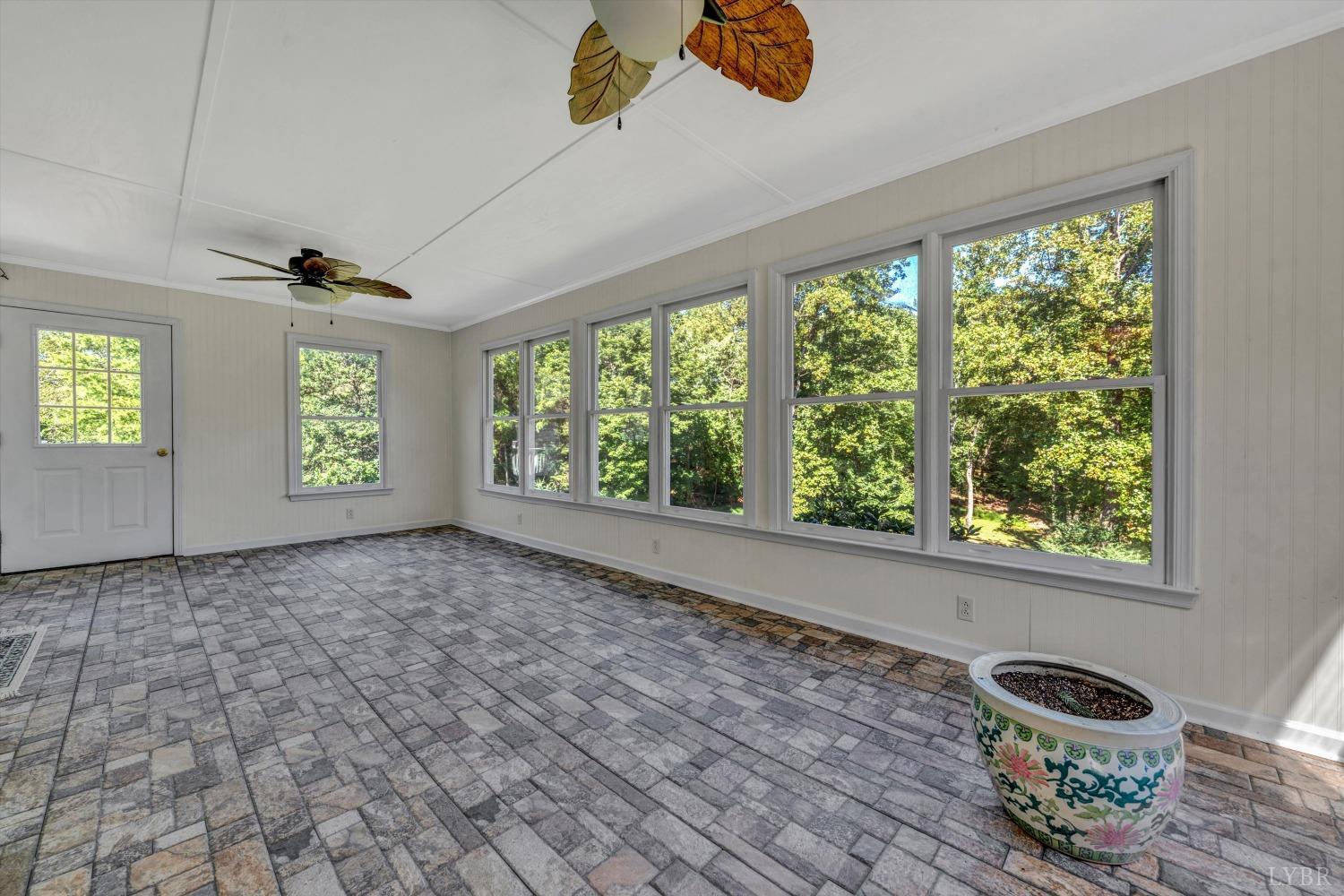 3017 Fancy Farm Road Bedford, VA 24523 - Photo 11 of 51 Gallery Image 11