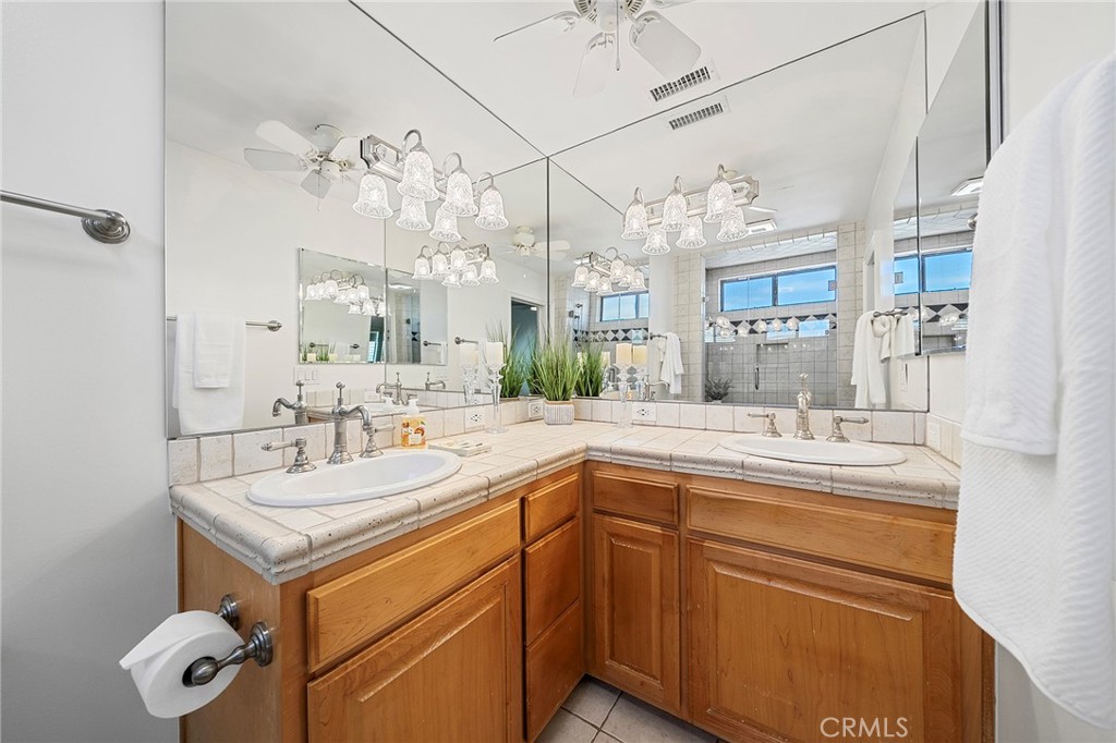 4277-1 Las Virgenes Road Calabasas, CA 91302 - Photo 3 of 28 Upgraded main suite with dual sinks. Lots of cabinet space.