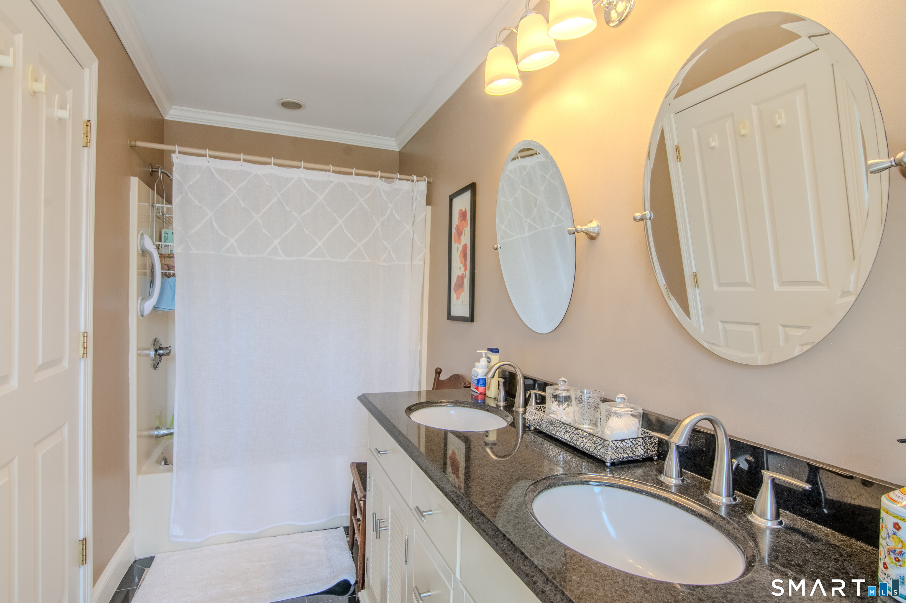 80 Perry Street, Unit 205 Putnam, CT 06260 - Photo 23 of 27