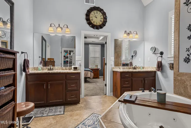 $499,900 | 3711 Buck Run Drive, Southaven, MS 38672