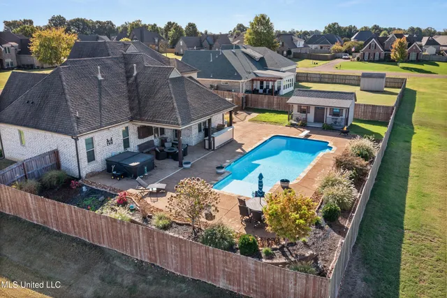 $499,900 | 3711 Buck Run Drive, Southaven, MS 38672