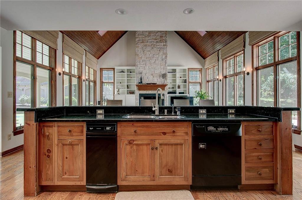 5755 Braewick Road Indianapolis, IN 46226 - Photo 11 of 60 Gallery Image 11