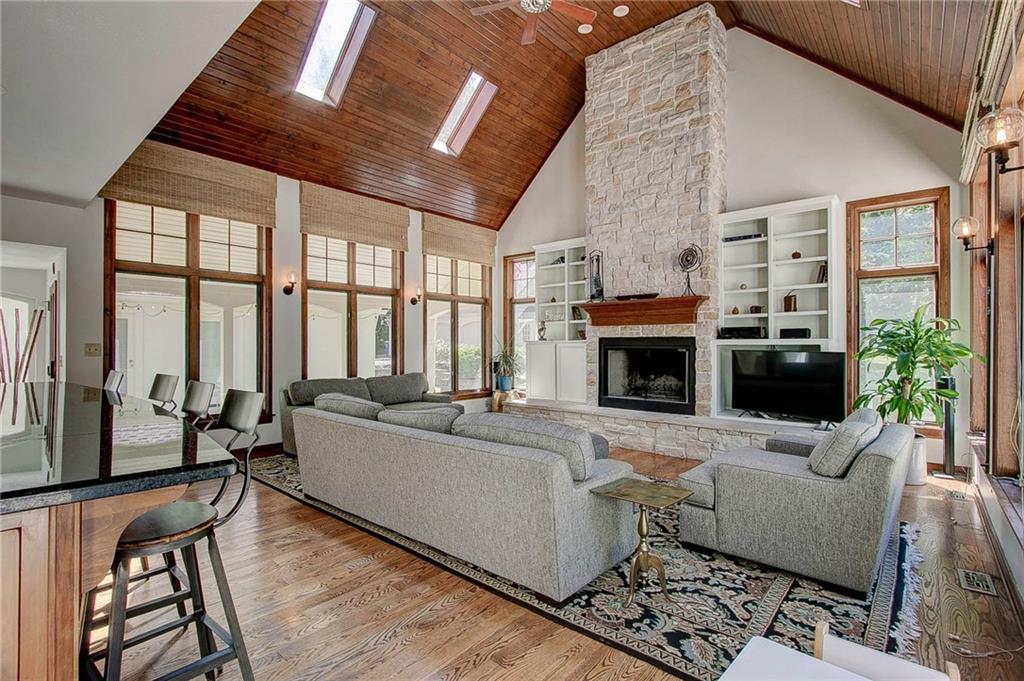 5755 Braewick Road Indianapolis, IN 46226 - Photo 5 of 60 Gallery Image 5