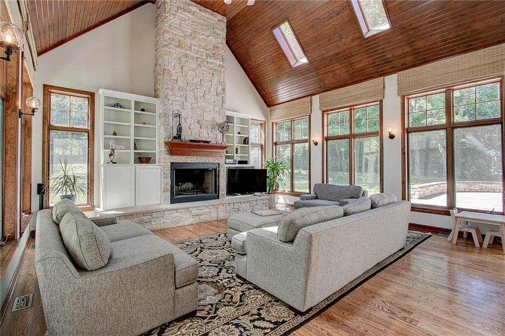 5755 Braewick Road Indianapolis, IN 46226 - Photo 6 of 60 Gallery Image 6