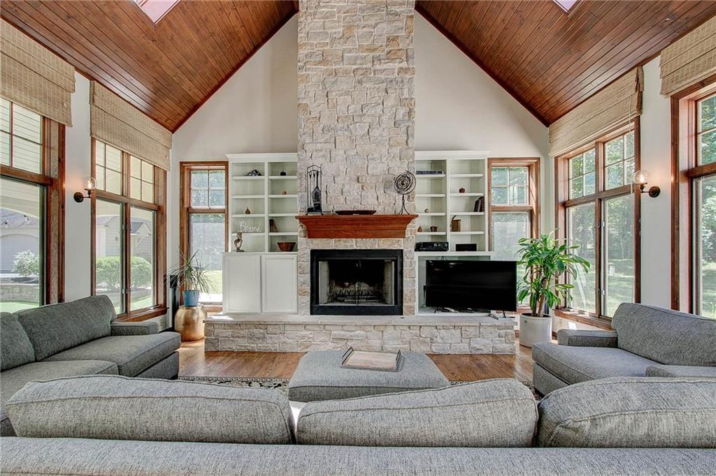 5755 Braewick Road Indianapolis, IN 46226 - Photo 9 of 60 Gallery Image 9