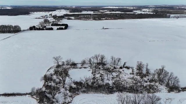 $1,560,000 | Blueberry Road, Unit 1, New London, WI 54961