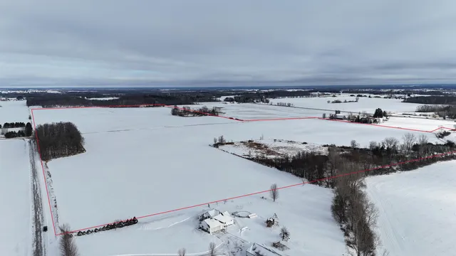 $1,560,000 | Blueberry Road, Unit 1, New London, WI 54961