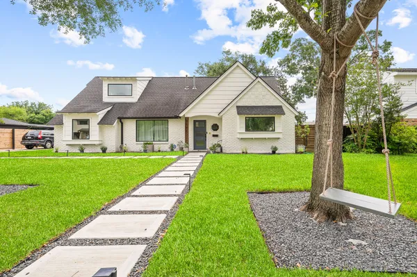 $629,000 | 2102 Teague Road, Houston, TX 77080