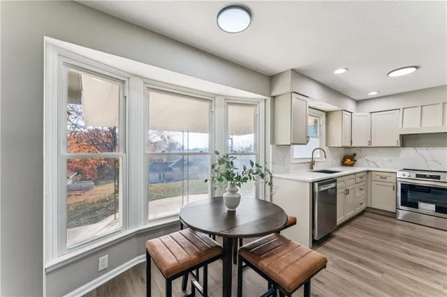 $425,000 | 29 Hillcrest Drive, Platte City, MO 64079