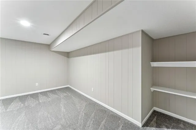 $425,000 | 29 Hillcrest Drive, Platte City, MO 64079