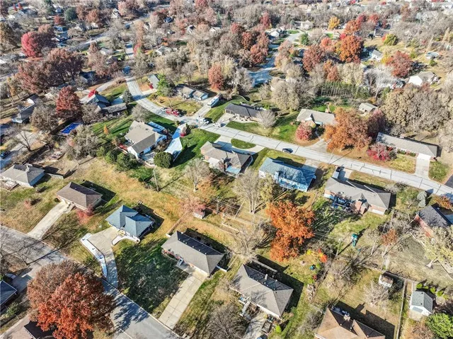 $425,000 | 29 Hillcrest Drive, Platte City, MO 64079