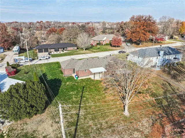 $425,000 | 29 Hillcrest Drive, Platte City, MO 64079