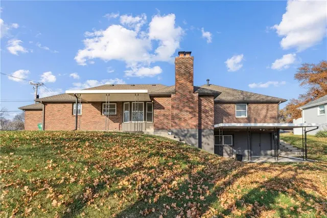 $425,000 | 29 Hillcrest Drive, Platte City, MO 64079