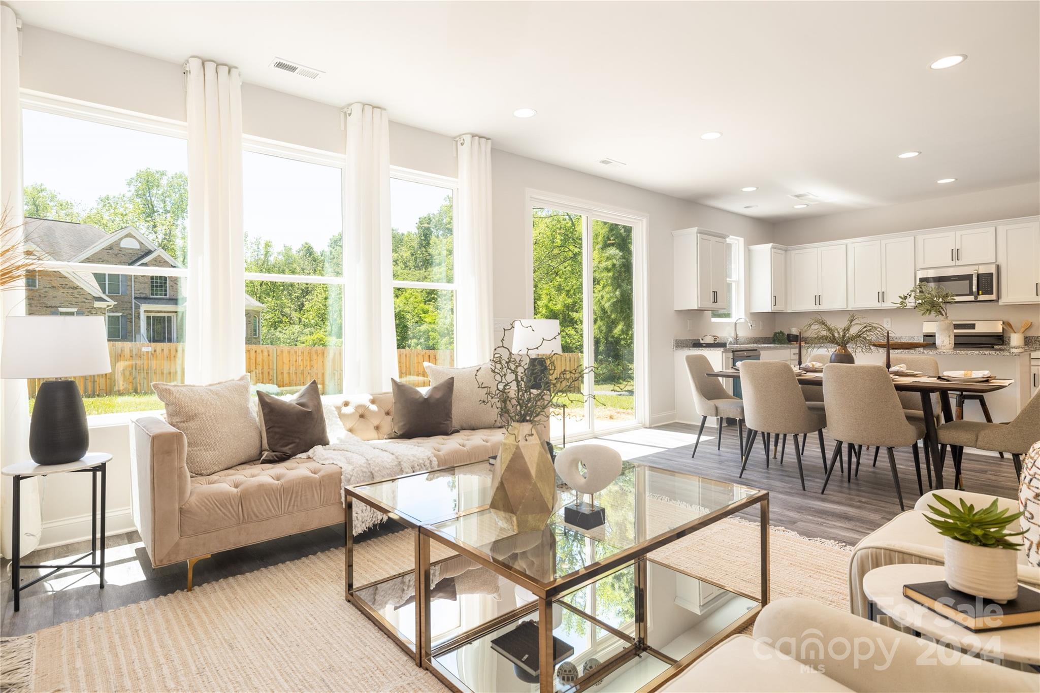 324 Lawrence Gray Road, Unit 4 Charlotte, NC 28262 - Photo 3 of 20 Gallery Image 3