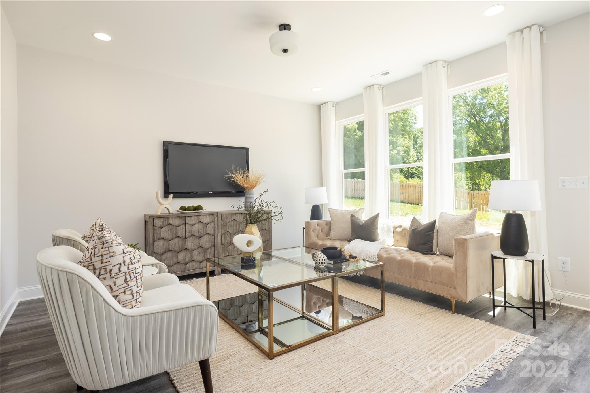 324 Lawrence Gray Road, Unit 4 Charlotte, NC 28262 - Photo 4 of 20 Gallery Image 4