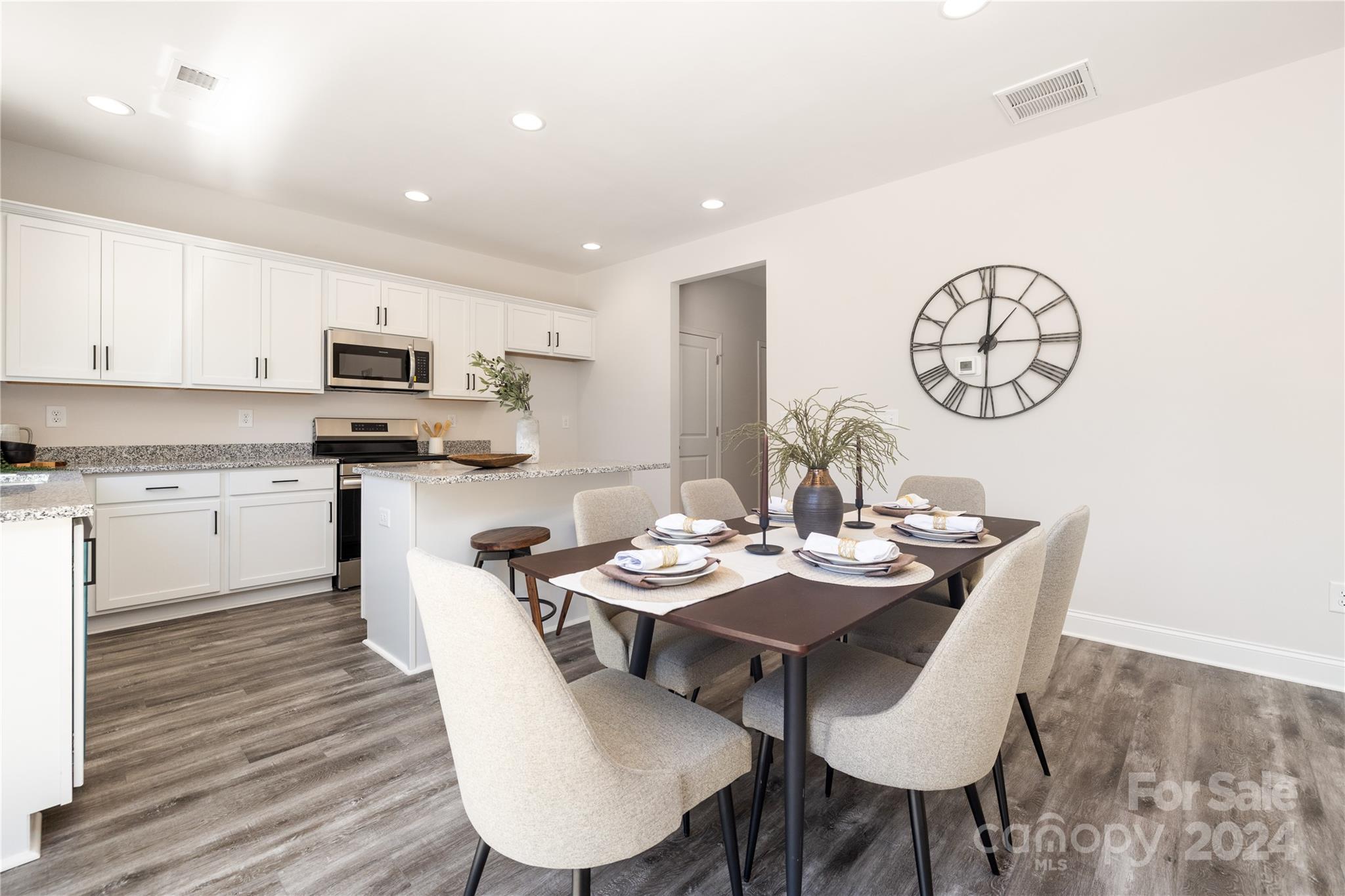 324 Lawrence Gray Road, Unit 4 Charlotte, NC 28262 - Photo 7 of 20 Gallery Image 7