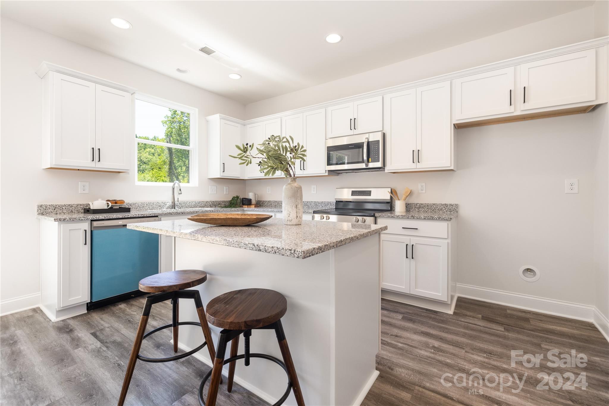 324 Lawrence Gray Road, Unit 4 Charlotte, NC 28262 - Photo 8 of 20 Gallery Image 8