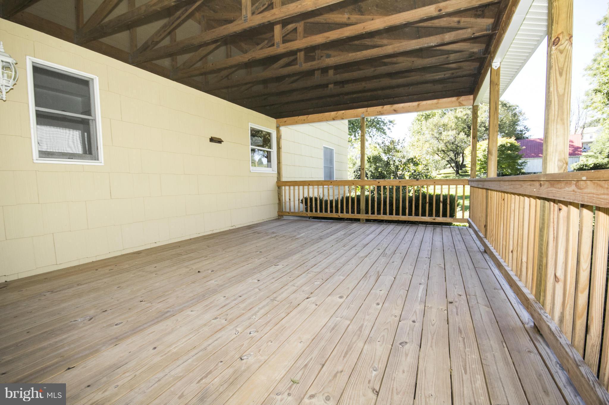 10118 Darlington Road Columbia, MD 21044 - Photo 5 of 23 Covered Deck New in 2015