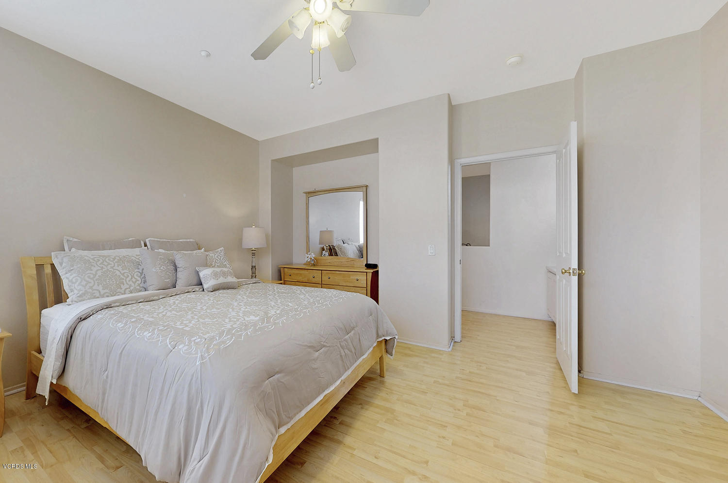 1903 Ribera Drive Oxnard, CA 93030 - Photo 12 of 24 4045reckyp-06252019_113104