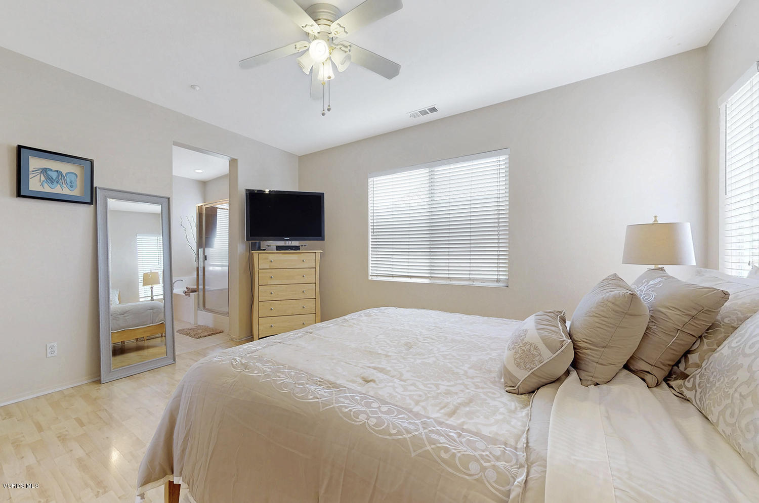 1903 Ribera Drive Oxnard, CA 93030 - Photo 13 of 24 4045reckyp-06252019_113038