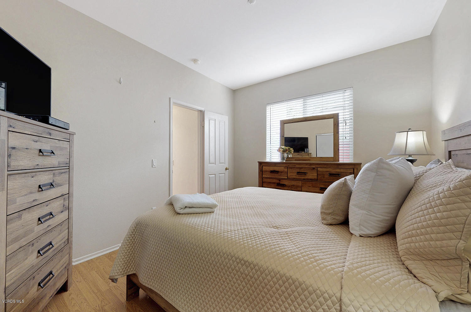 1903 Ribera Drive Oxnard, CA 93030 - Photo 16 of 24 4045reckyp-06252019_113845