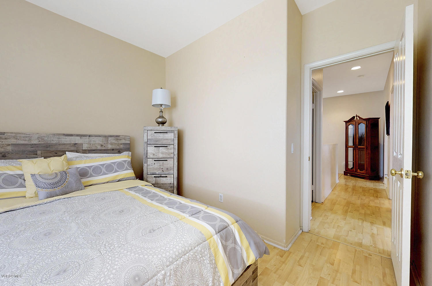 1903 Ribera Drive Oxnard, CA 93030 - Photo 20 of 24 4045reckyp-06252019_112709