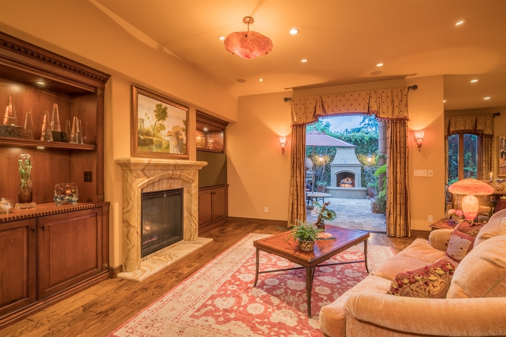 7964 Prospect Place La Jolla, CA 92037 - Photo 15 of 25