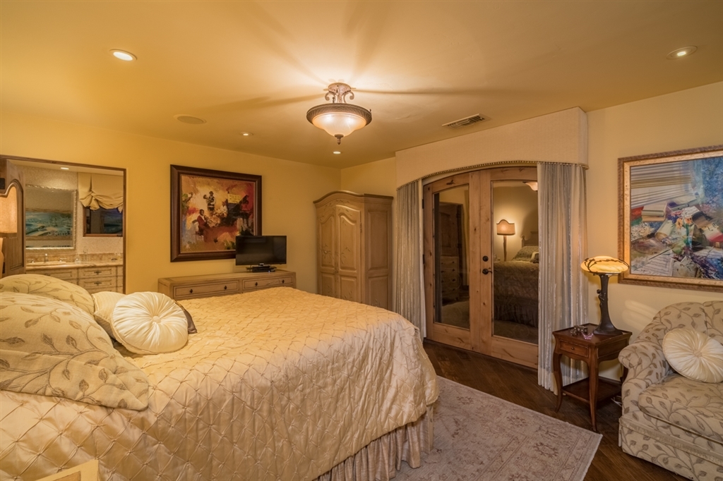 7964 Prospect Place La Jolla, CA 92037 - Photo 18 of 25