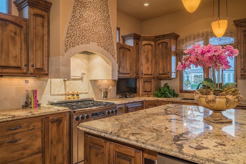 7964 Prospect Place La Jolla, CA 92037 - Photo 8 of 25