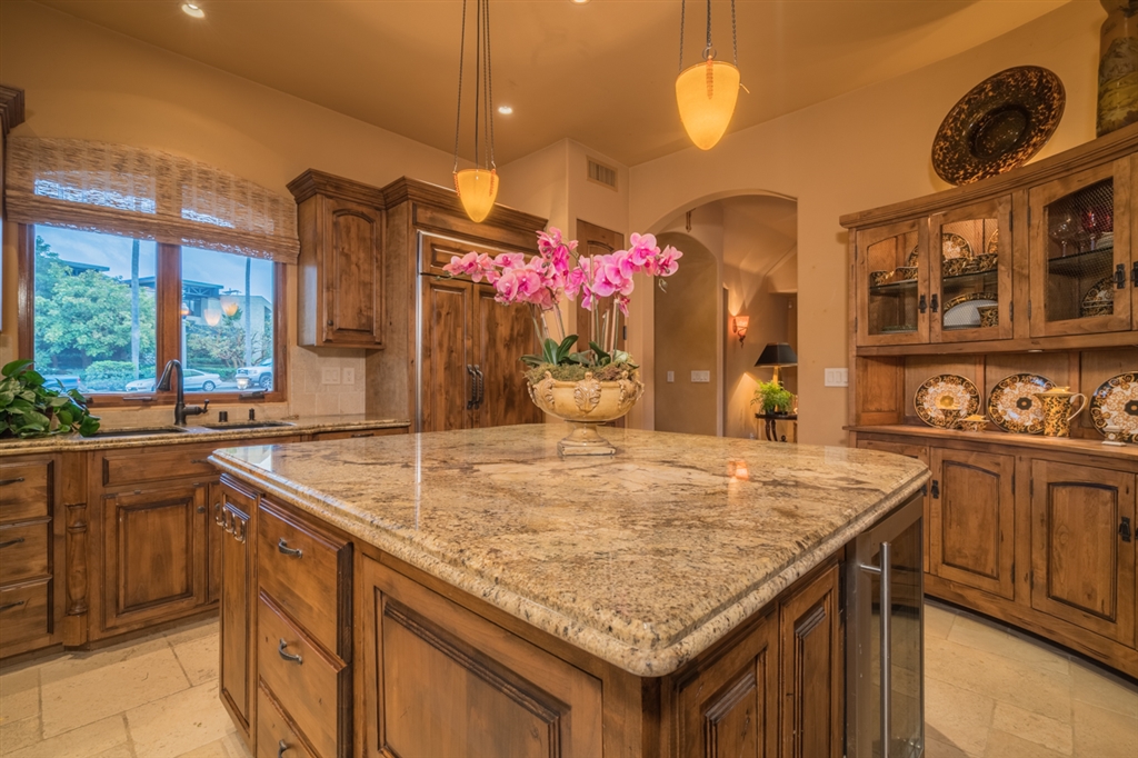 7964 Prospect Place La Jolla, CA 92037 - Photo 9 of 25