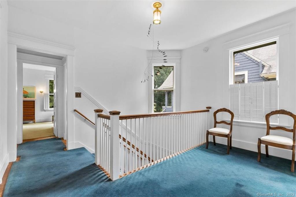 266 Everit Street New Haven, CT 06511 - Photo 18 of 21 a view of a livingroom with furniture and windows