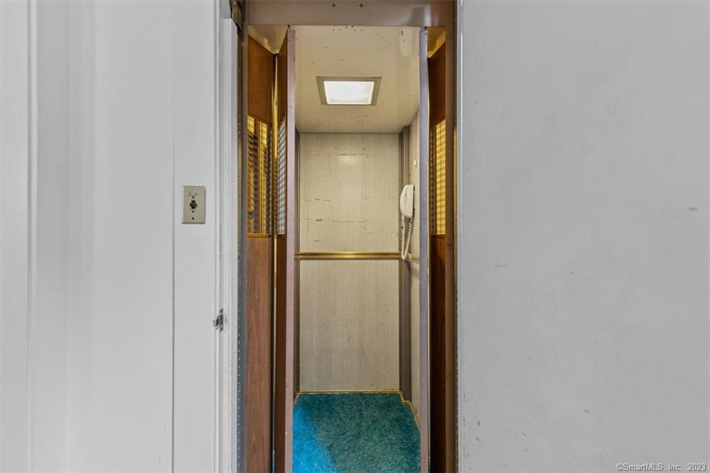 266 Everit Street New Haven, CT 06511 - Photo 10 of 21 a view of a bathroom