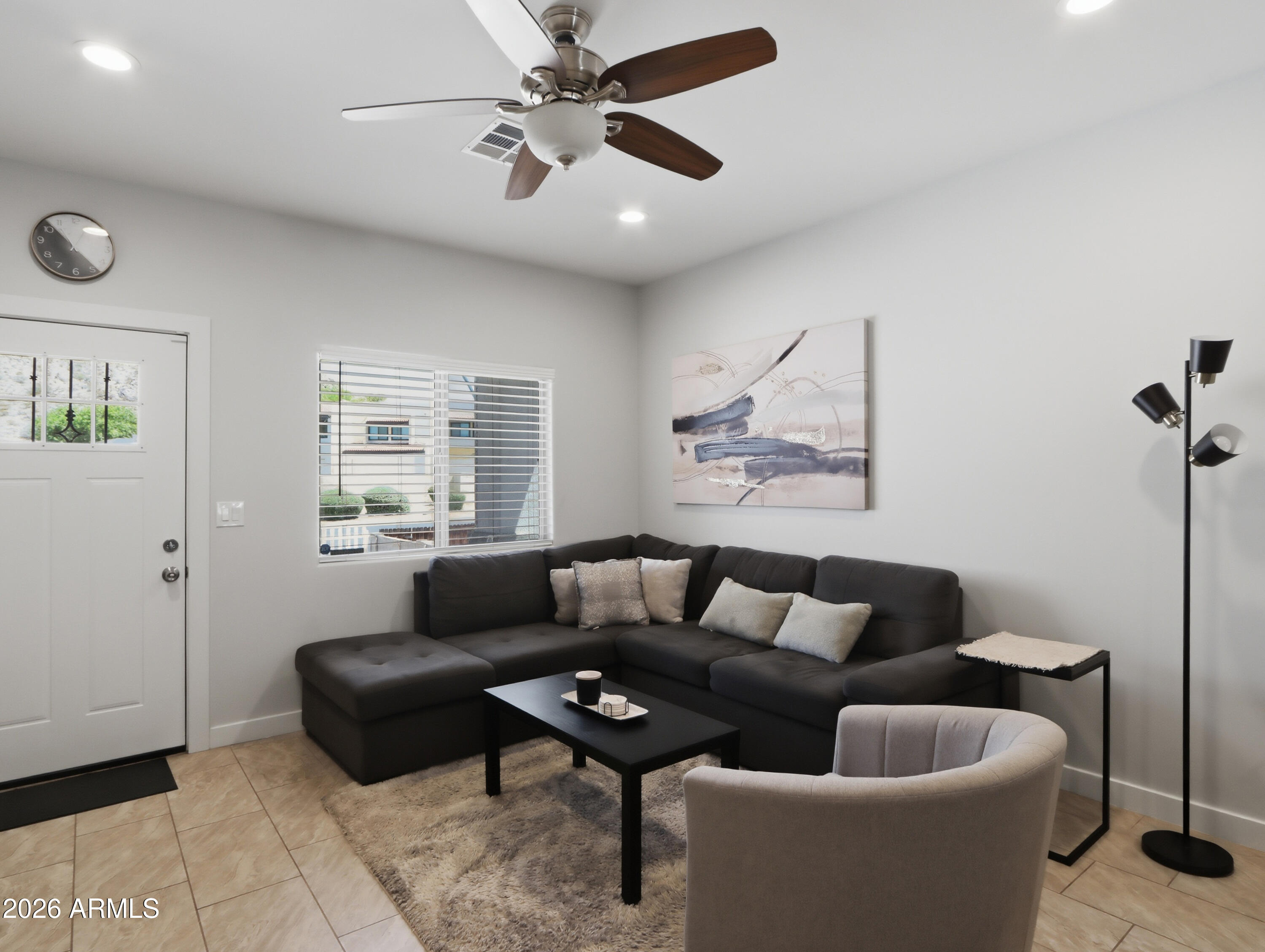 317 East Mountain View Road Phoenix, AZ 85020 - Photo 9 of 38