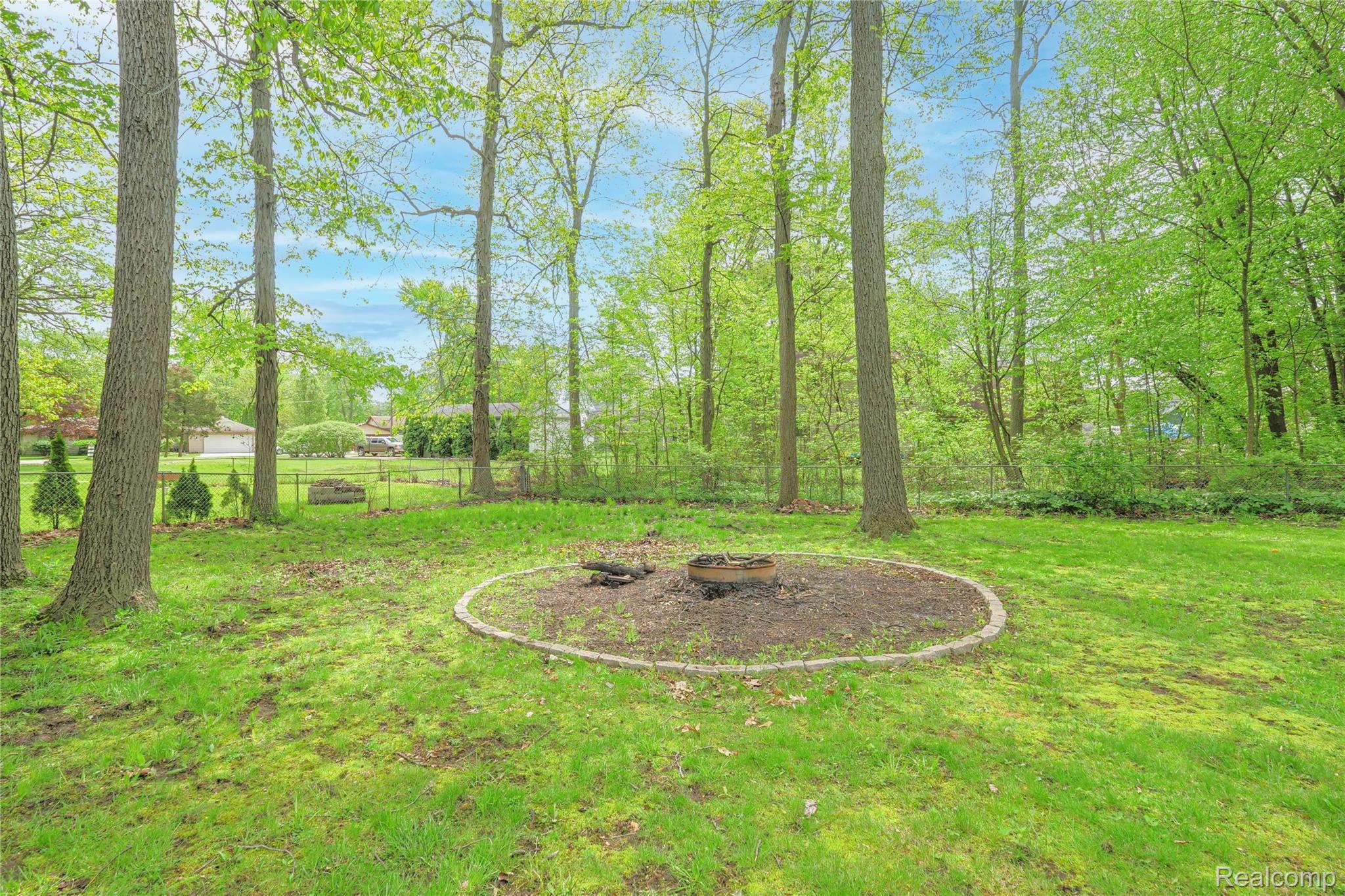 1188 James R Street Howell, MI 48843 - Photo 24 of 34 PANA2625-Edit.jpg