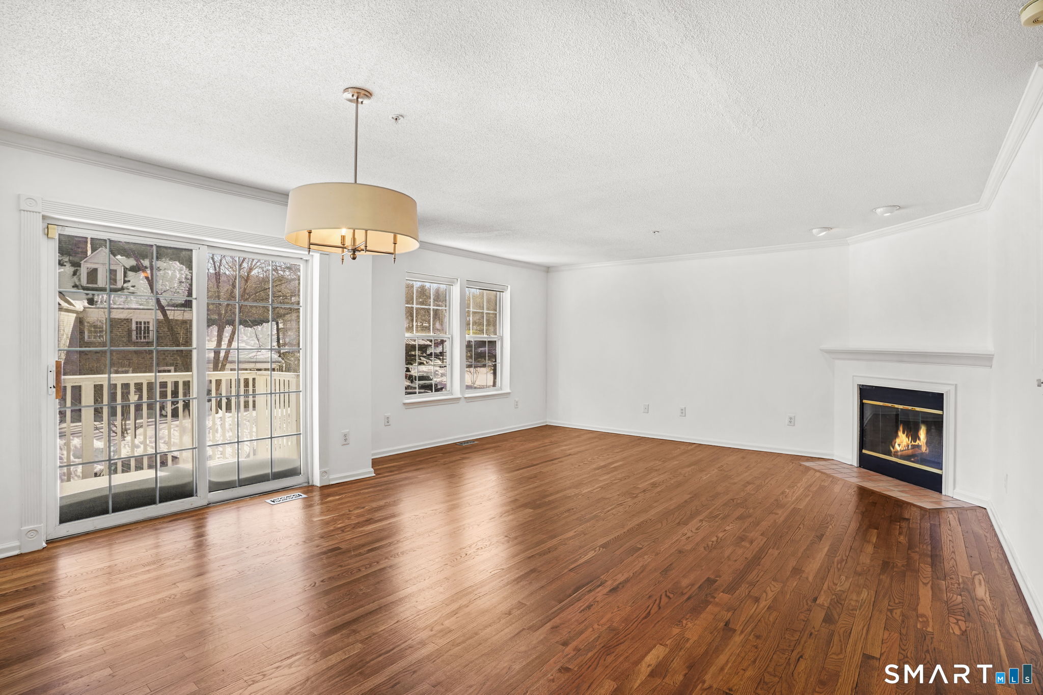 631 Danbury Road, Unit 28 Ridgefield, CT 06877 - Photo 5 of 10