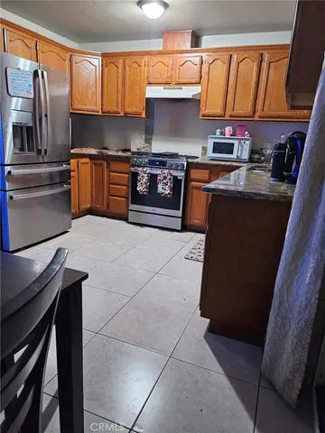 $650,000 | 868 South Ironwood Avenue, Bloomington, CA 92316