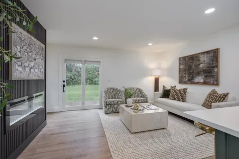 $325,000 | 682 Flintlock Court, Nashville, TN 37217